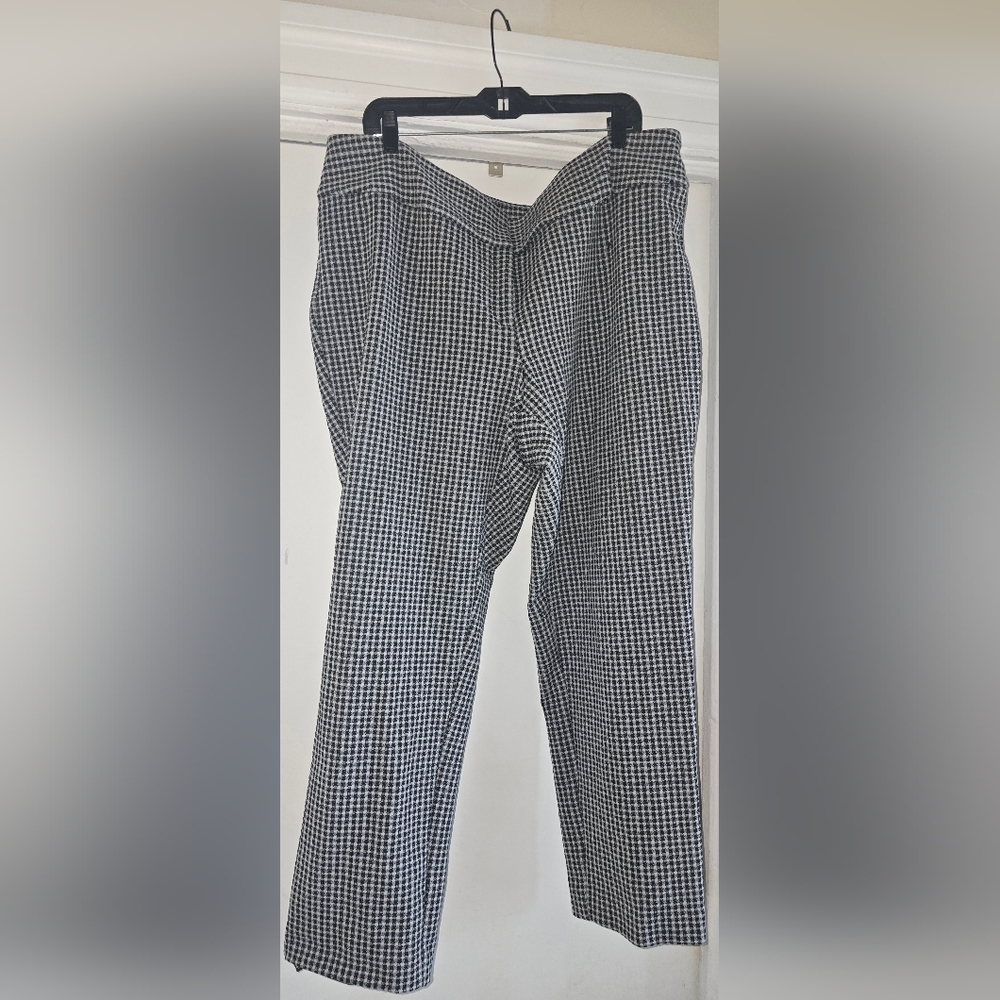 Black & White Checked Men's Pants Suit. Can be Sold Seperately.